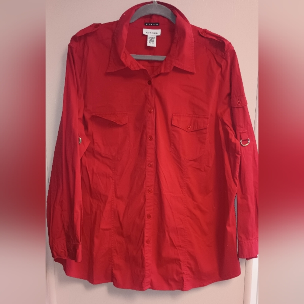 AVENUE 22/24 women's blouse red 🍒 long sleeve or buckle up.